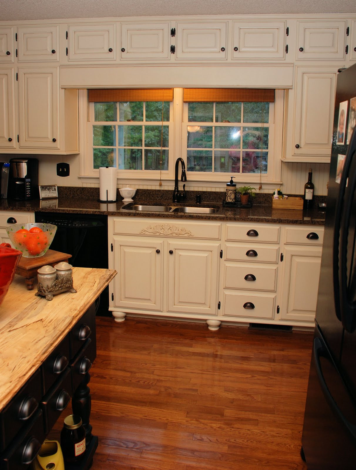 White Oak Kitchen Cabinets
 Remodelaholic