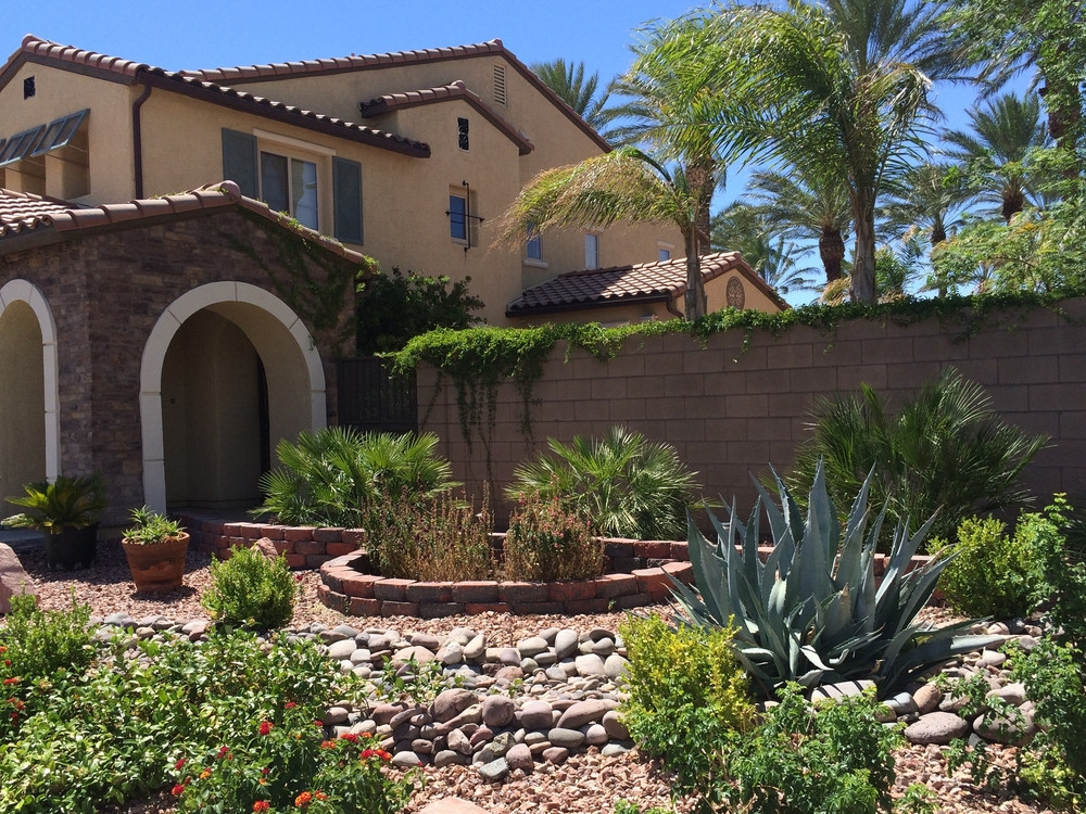 Desert Landscape Design
 Las Vegas Desert Landscaping Design Tips for Homeowners