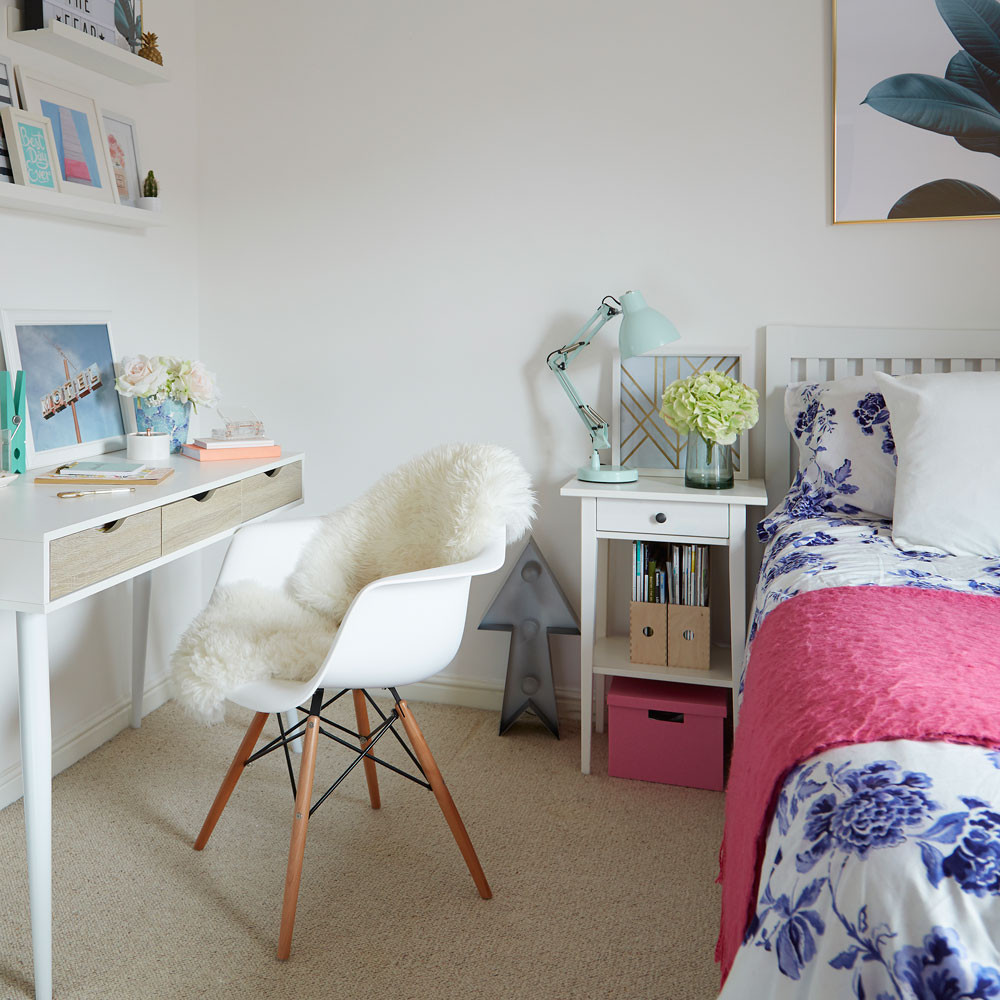 Girls Bedroom Desk
 Teenage girls bedroom ideas – Teen girls bedrooms – Girls